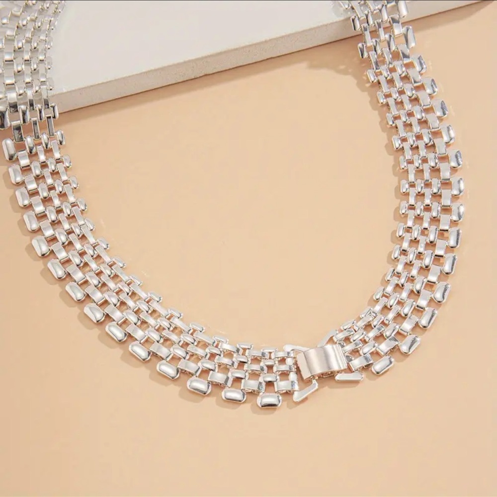 Exaggerated Hollow Chain Necklace Punk Hip-hop Style Silver Color Necklace - Picture 5 of 7